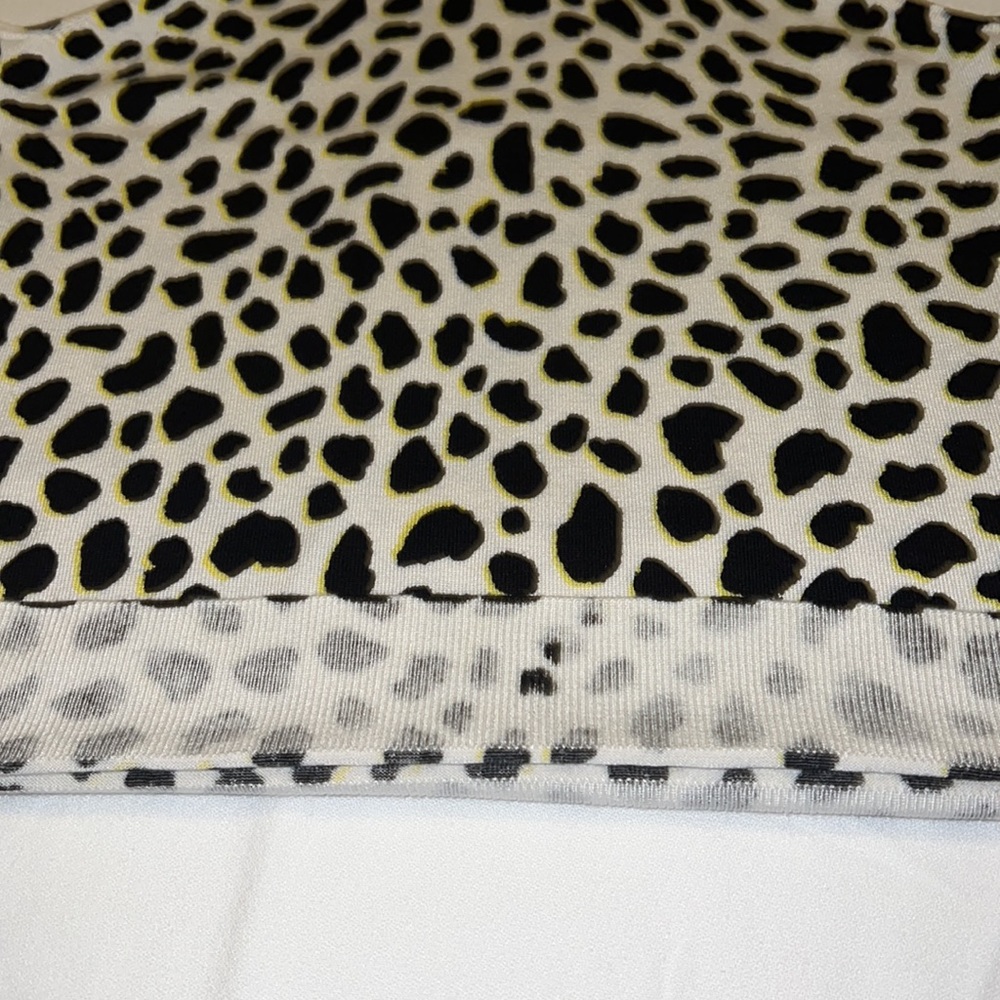 525 AMERICA CHEETAH PRINT SLEEVELESS
TURTLENECK TOP - Picture 5 of 6